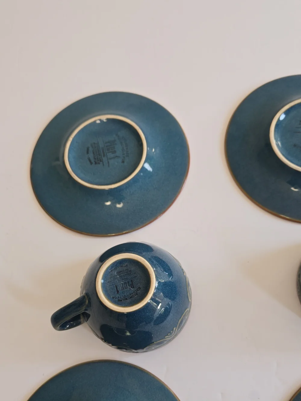 Pier 1 Set Of 4 Tunisia Cups Saucers Stoneware Blue Scroll Pattern Retired